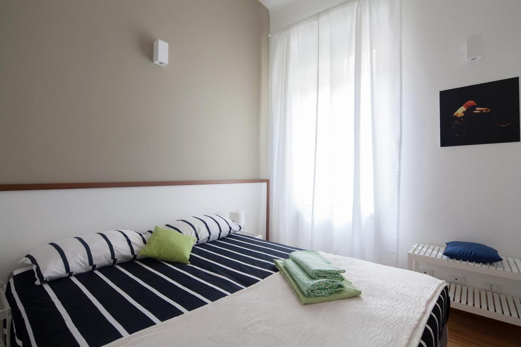 Cv5 - La Spezia City Center - Wide Modern Apartment Walking Distance To The Station To Cinque Terre - Big Terrace On The Roofs Eksteriør billede