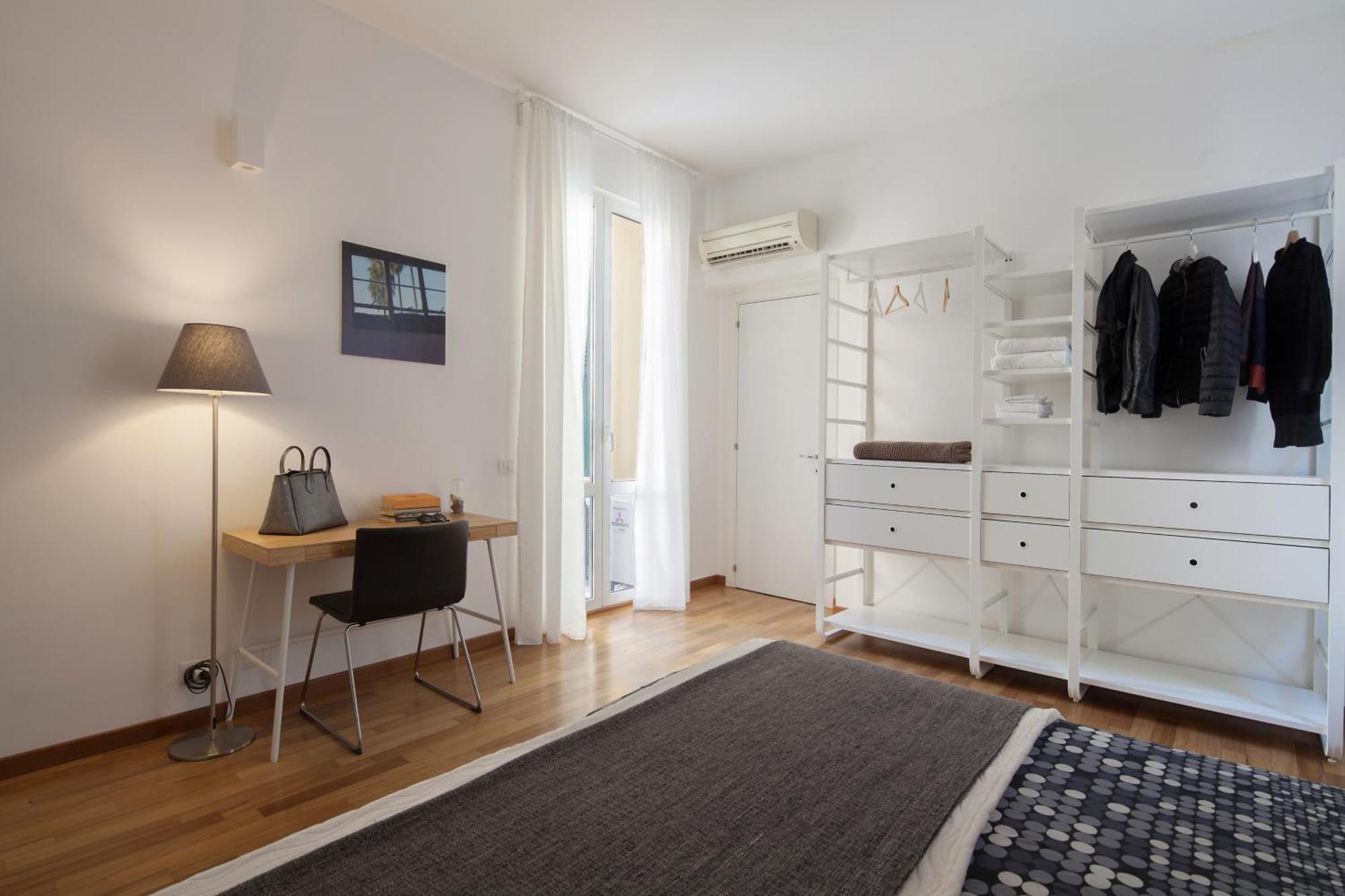 Cv5 - La Spezia City Center - Wide Modern Apartment Walking Distance To The Station To Cinque Terre - Big Terrace On The Roofs Eksteriør billede