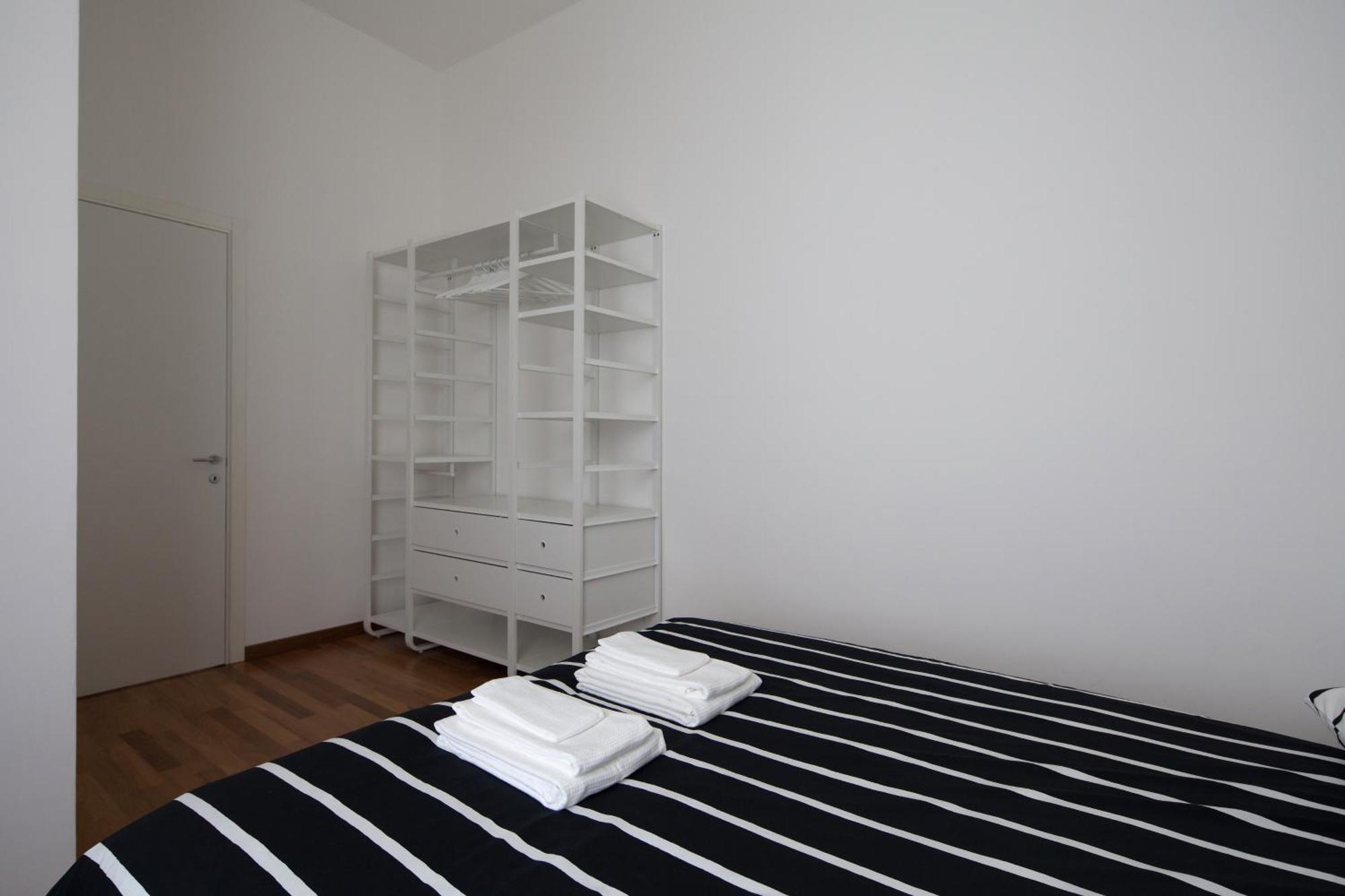 Cv5 - La Spezia City Center - Wide Modern Apartment Walking Distance To The Station To Cinque Terre - Big Terrace On The Roofs Eksteriør billede